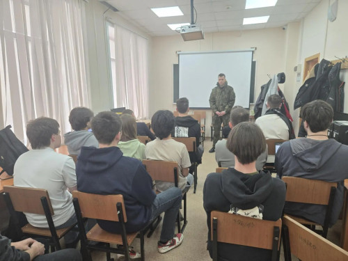 В ХИИК прошла встреча с представителями пункта отбора на военную службу по контракту В ХИИК прошла встреча с представителями пункта отбора на военную службу по контракту