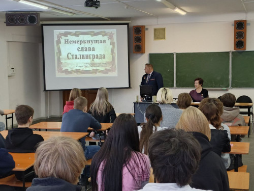 В ХИИК прошла встреча студентов с представителями Совета ветеранов МВД В ХИИК прошла встреча студентов с представителями Совета ветеранов МВД